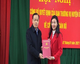 Hội nghị công bố Quyết định của Ban Thường vụ Huyện ủy Thạch Thất về công tác cán bộ 