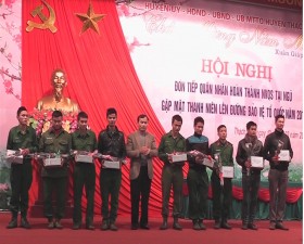 Hội nghị gặp mặt các quân nhân xuất ngũ và các tân binh chuẩn bị lên đường nhập ngũ năm 2014