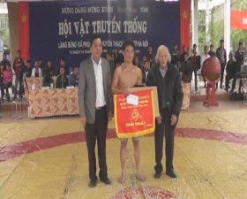 Bế mạc giải vật xuân Bính Thân năm 2016 làng Bùng xã Phùng Xá