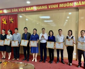 	Hội nghị giao ban công tác phòng, chống dịch Covid- 19 và khen thưởng đột xuất các tập thể, cá nhân có thành tích xuất sắc trong công tác phòng chống dịch Covid- 19