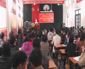 Khai giảng lớp Trung cấp lí luận Chính trị.