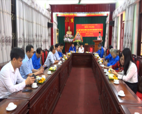 Huyện đoàn Thạch Thất gặp mặt cựu cán bộ Đoàn qua các thời kỳ