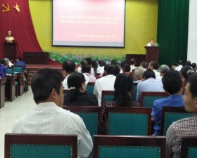 Huyện Thạch Thất bồi dưỡng nghiệp vụ công tác tổ chức xây dựng Đảng năm 2019