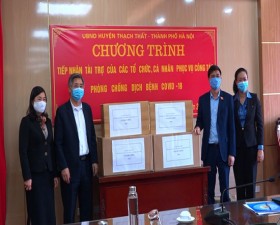 Phó Chủ tịch Tổng LĐLĐ Việt Nam Việt Nam Ngọ Duy Hiểu thăm, tặng vật tư y tế cho huyện Thạch Thất