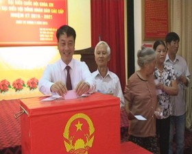 Cử tri Thạch Thất với ngày hội non sông 
