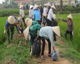 Phát động ra quân làm sạch đồng ruộng tại xã Lại Thượng