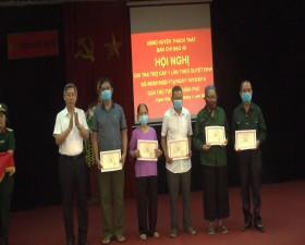 Thạch Thất chi trả trợ cấp 1 lần theo Quyết định 49 của Thủ tướng Chính phủ