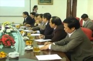 Các đồng chí Huyện ủy đi thăm và làm việc tại khu công nghệ cao Hòa Lạc