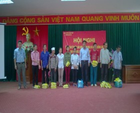 Tập huấn kỹ thuật sản xuất lúa vụ mùa và hỗ trợ giống lúa cho hộ nghèo, hộ cận nghèo, hộ thực hiện mô hình năm 2016 tại 2 xã Yên Trung và Tiến Xuân