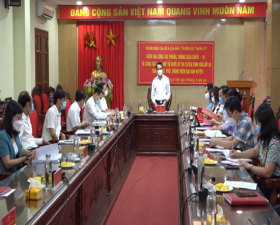 Đồng chí Hoàng Trọng Quyết- Chủ nhiệm Ủy ban Kiểm tra Thành ủy kiểm tra công tác phòng, chống dịch trong Kỳ thi tuyển sinh vào lớp 10 THPT tại huyện Thạch Thất