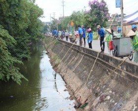 Thạch Thất phát động hưởng ứng ngày môi trường thế giới và ra quân chiến dịch thanh niên tình nguyện hè 2016