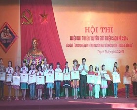 Chung khảo hội thi thiếu nhi tuyên truyền giới thiệu sách hè năm 2014