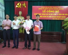 Lễ công bố Quyết định thành lập Chi bộ Công ty TNHH Tân Tiến