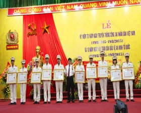Thạch Thất tổ chức kỷ niệm 70 năm ngày truyền thống Công an nhân dân và 10 năm ngày hội toàn dân bảo vệ an ninh tổ quốc.