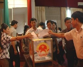 Huyện Thạch Thất  phát động ủng hộ quỹ hỗ trợ người nhiễm HIV/AISD.
