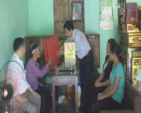 Thạch Thất thực hiện đạo lý uống nước nhớ nguồn, tri ân người có công với cách mạng