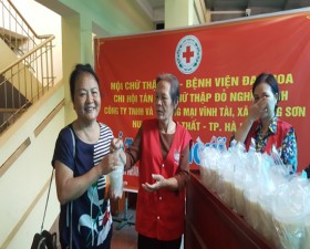 	Ấm lòng từ những bát cháo nghĩa tình