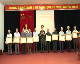 Ban Chỉ huy Quân sự huyện Thạch Thất: Trao tặng Huân chương chiến công