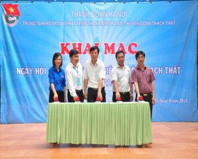 Ngày hội việc làm thanh niên huyện Thạch Thất năm 2015