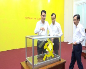 Ban Thường vụ Huyện ủy Thạch Thất tổ chức hội nghị để thực hiện quy trình giới thiệu nhân sự Phó Chủ tịch HĐND, Phó Chủ tịch UBND huyện nhiệm kỳ 2016- 2021