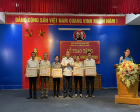 Đảng ủy thị trấn Liên Quan: Tổng kết công tác Đại hội chi bộ 