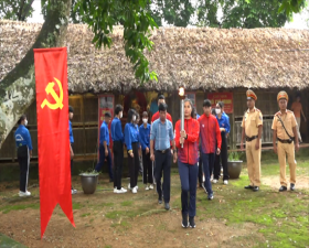 Hành trình rước đuốc lấy lửa truyền thống tại Đại hội TDTT huyện Thạch Thất lần thứ IX năm 2022