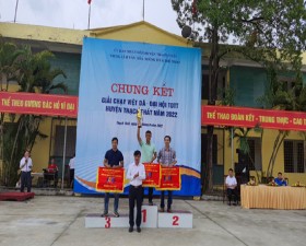 Sôi nổi Chung kết Giải chạy việt dã huyện Thạch Thất năm 2022