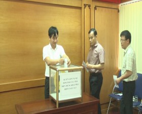 Huyện Thạch Thất chung tay ủng hộ đồng bào Miền Trung khắc phục hậu quả lũ lụt năm 2016