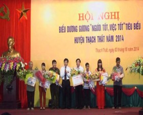 Hội nghị biểu dương gương người tốt việc tốt tiêu biểu huyện Thạch Thất năm 2014