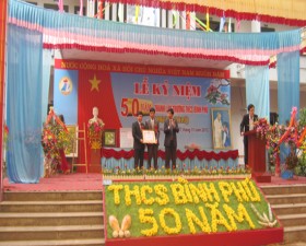 Trường THCS Bình Phú kỷ niệm 50 năm ngày thành lập.