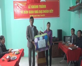 Khánh thành nhà " Đại đoàn kết" tại thôn Miễu- xã Hữu Bằng