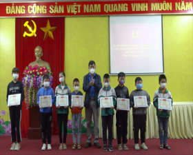 Xã Đồng Trúc tuyên dương, khen thưởng học sinh giỏi năm học 2020 - 2021
