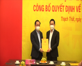 Thạch Thất trao Quyết định điều động và bổ nhiệm Trưởng phòng Tài chính- Kế hoạch huyện