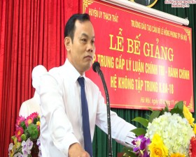 Bế giảng lớp Trung cấp lý luận Chính trị- Hành chính