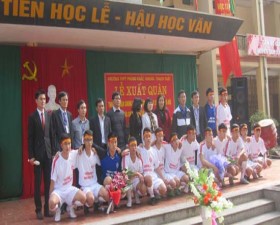 Trường THPT Phùng Khắc Khoan xuất quân tham dự chung kết giải bóng đá học sinh THPT Hà Nội