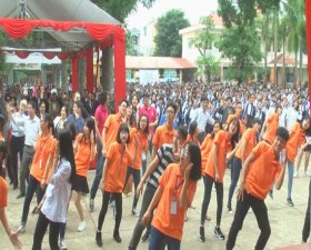 Trường THPT Thạch Thất với hội chợ truyền thông chủ đề Phòng ngừa quấy rối và xâm hại tình dục