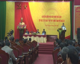 Đại biểu Hội đồng nhân dân Thành phố Hà Nội tiếp xúc cử tri tại Thạch Thất.