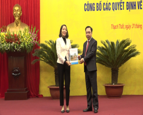 Thạch Thất: Công bố các Quyết định về công tác cán bộ