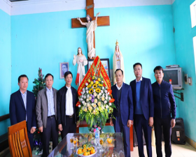 Lãnh đao huyện Thạch Thất thăm, chúc mừng các giáo xứ nhân dịp Lễ Thiên chúa Giáng sinh năm 2020