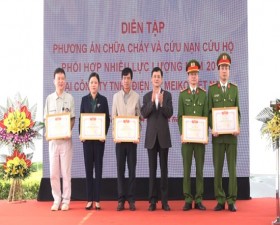 Thạch Thất diễn tập phương án chữa cháy và cứu nạn, cứu hộ phối hợp nhiều lực lượng năm 2019