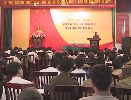 Tập huấn phòng cháy chữa cháy ở huyện Thạch Thất.