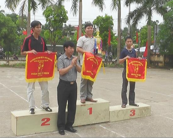 Chung kết giải chạy Việt dã huyện Thạch Thất năm 2013.