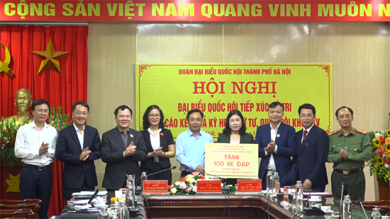 Đoàn đại biểu Quốc hội thành phố Hà Nội tiếp xúc cử tri huyện Thạch Thất, Quốc Oai, Chương Mỹ