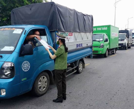 Thạch Thất: Tăng cường bảo đảm trật tự, an toàn giao thông trong điều kiện dịch bệnh Covid-19