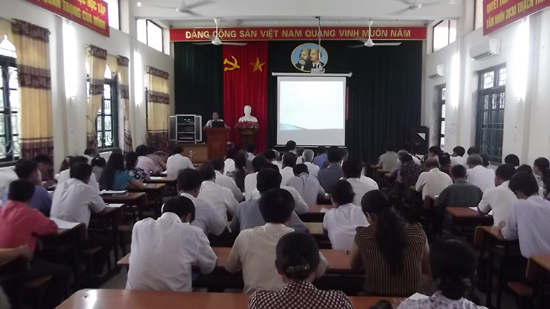 Lớp bồi dưỡng nghiệp vụ xây dựng Đảng cho Bí thư chi bộ.