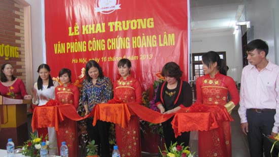 Khai trương văn phòng công chứng Hoàng Lâm tại xã Bình Phú – huyện Thạch Thất.