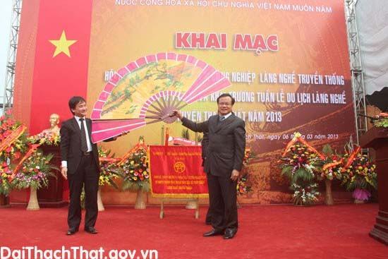 Tổng kết hội chợ triển lãm các sản phẩm làng nghề và trưng bày sinh vật cảnh huyện Thạch Thất năm 2013