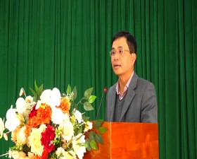 Đồng chí Bí thư Huyện ủy Lê Minh Đức; đồng chí Chủ tịch UBND huyện Thạch Thất Nguyễn Mạnh Hồng dự sinh hoạt tại Chi bộ thôn, tổ dân phố