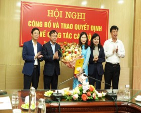 Công bố và trao Quyết định bổ nhiệm Phó Trưởng Phòng Giáo dục và Đào tạo huyện