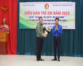 Xây dựng tình bạn đẹp, nói không với bạo lực học đường